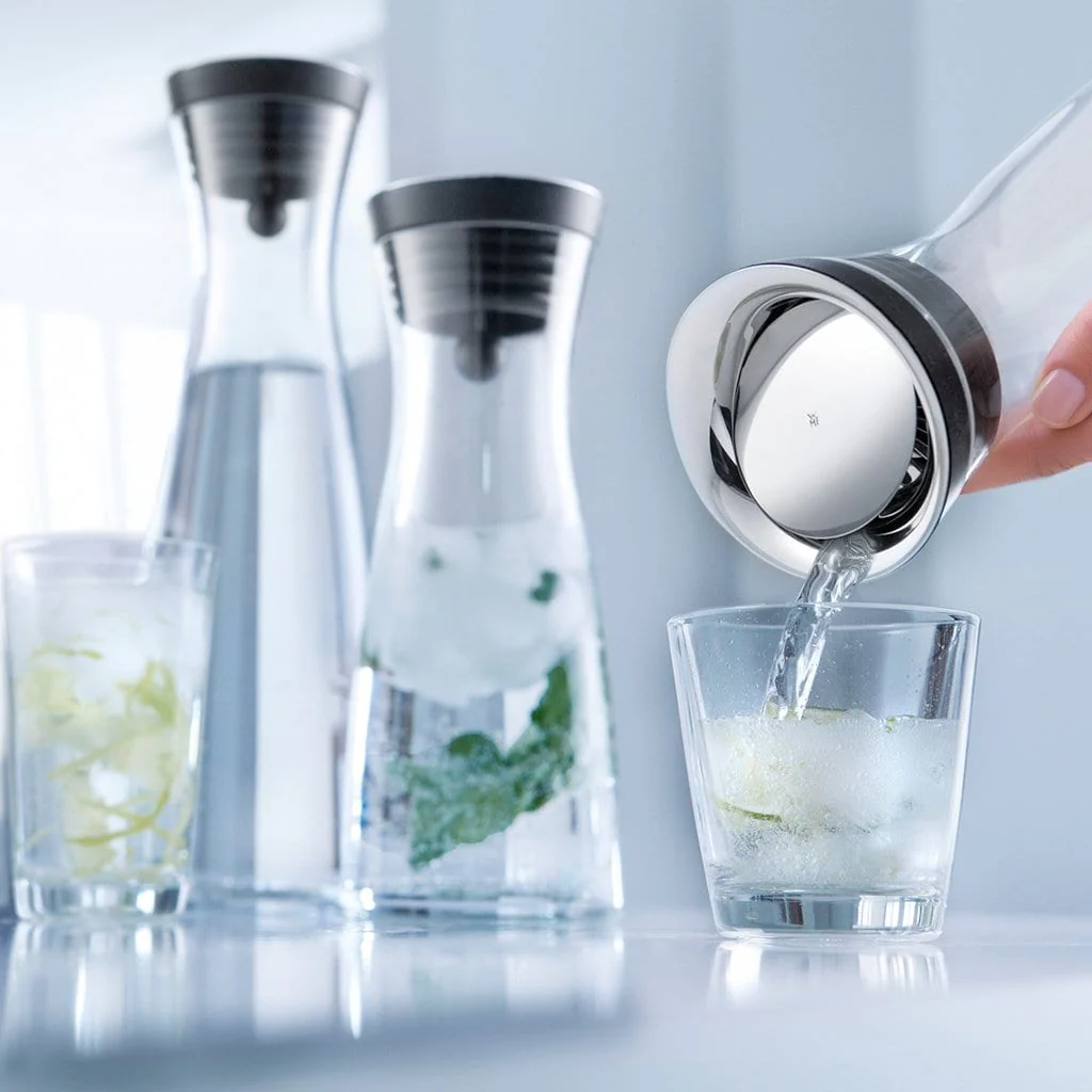 Botella de cristal con colador y tapa oscilante WMF - Imagen 8