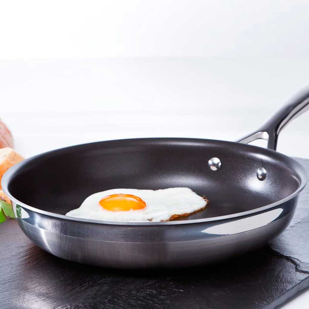 Conjunto de dos sartenes antiadherentes 3-PLY de Le creuset - Imagen 8