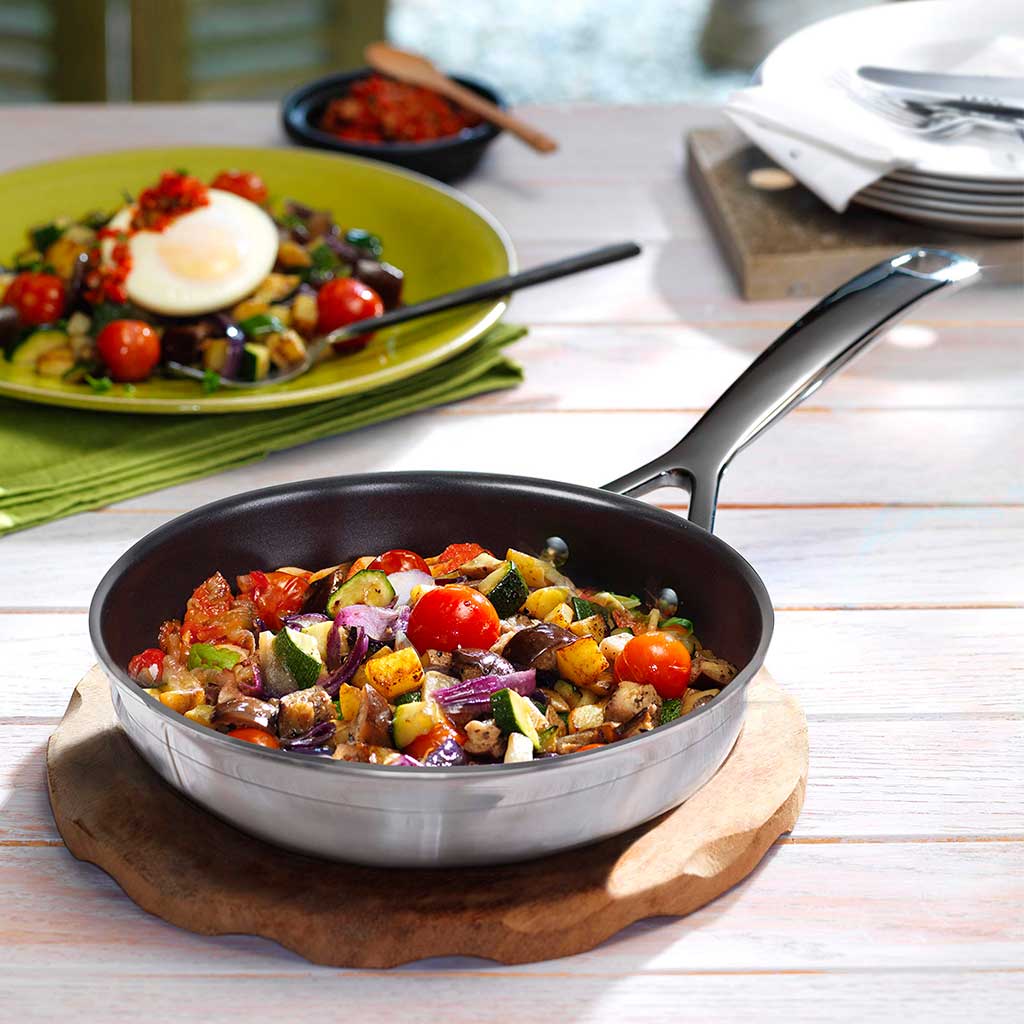 Conjunto de dos sartenes antiadherentes 3-PLY de Le creuset - Imagen 4