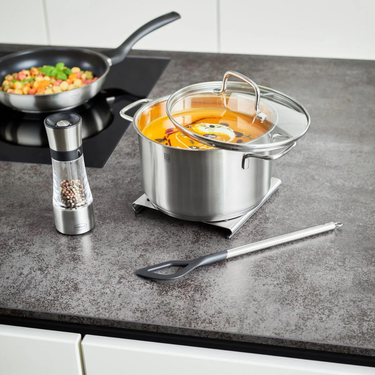 Cuchara con agujero de nailon con mango de inox Basic Line Rösle - Imagen 4