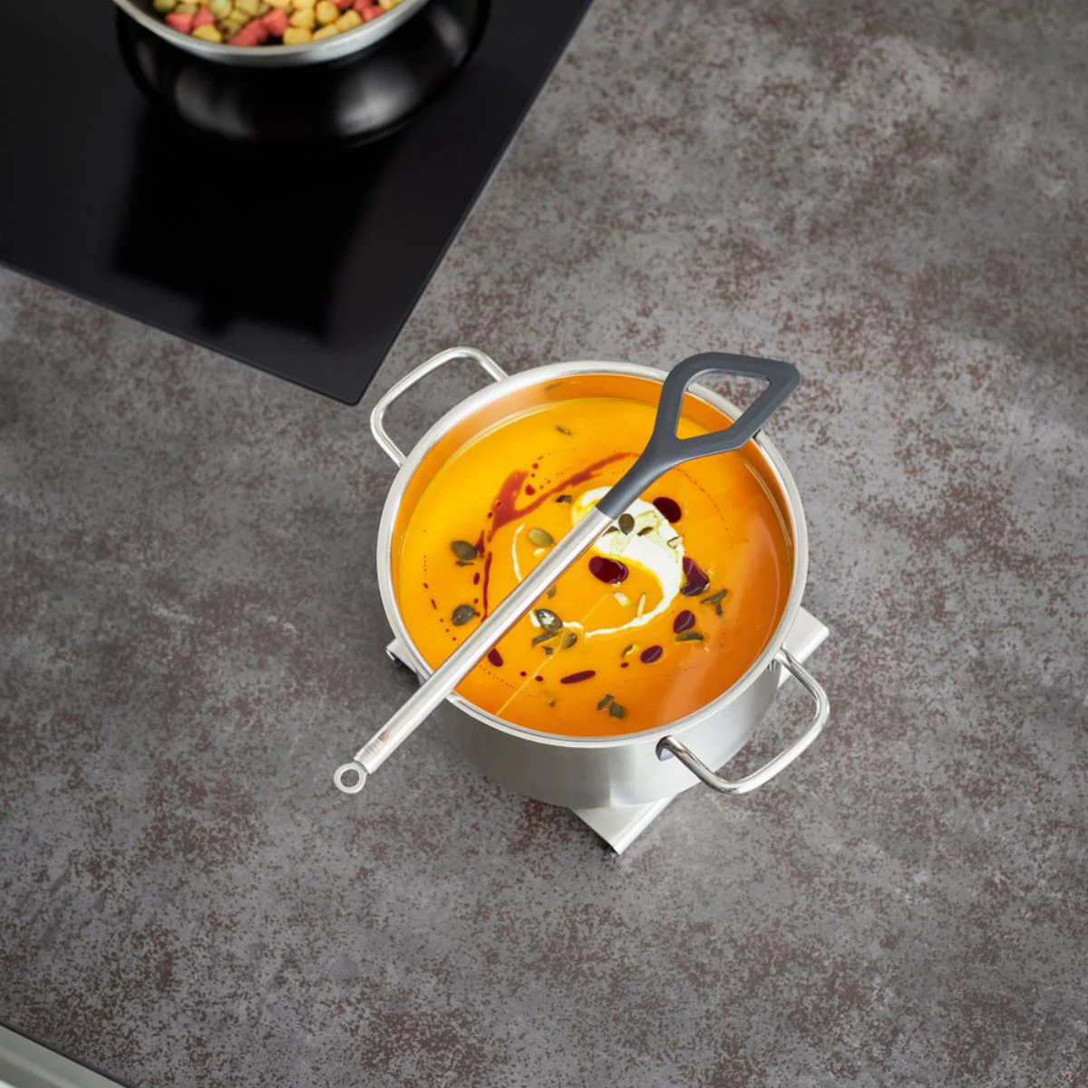 Cuchara con agujero de nailon con mango de inox Basic Line Rösle - Imagen 2