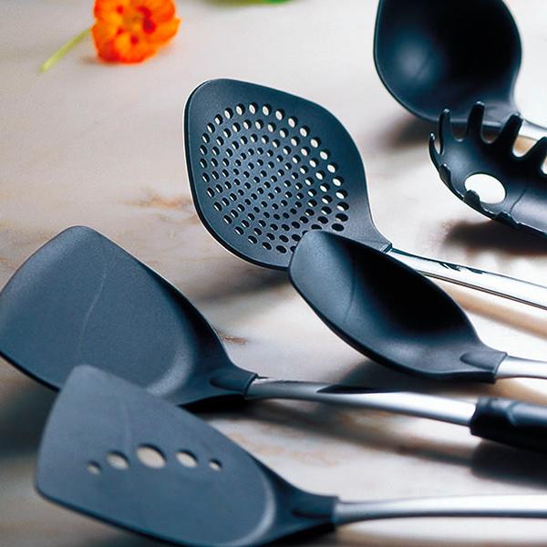 Espátula perforada Black Edition Fissler - Imagen 3