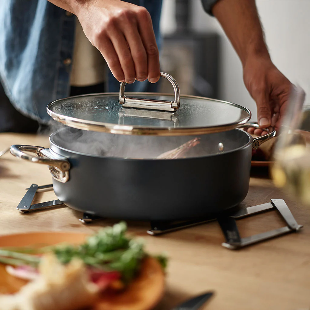 Salvamanteles plegable de acero inoxidable Space Joseph Joseph - Imagen 4