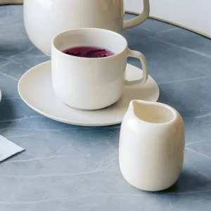 Lechera de porcelana francesa Madeleine Revol