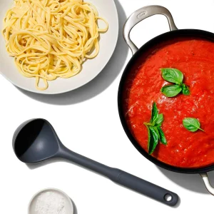 Cucharón de silicona OXO