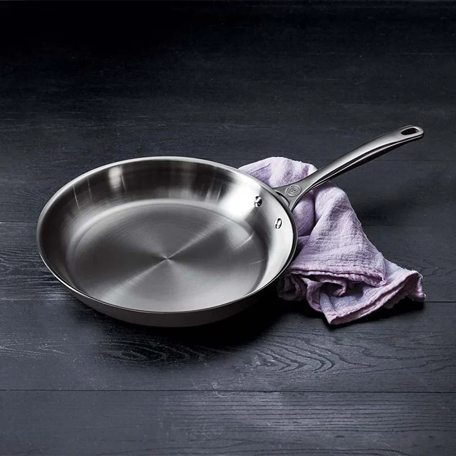 Pack sartén de hierro skillet y Sartén acero inoxidable Le Creuset - Imagen 4