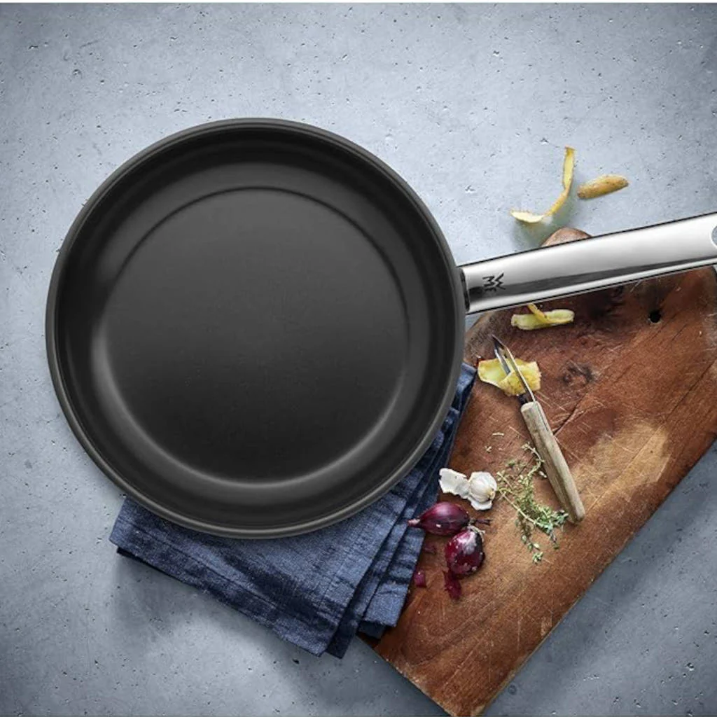 Sartén antiadherente cerámica con exterior inox Durado WMF - Imagen 3