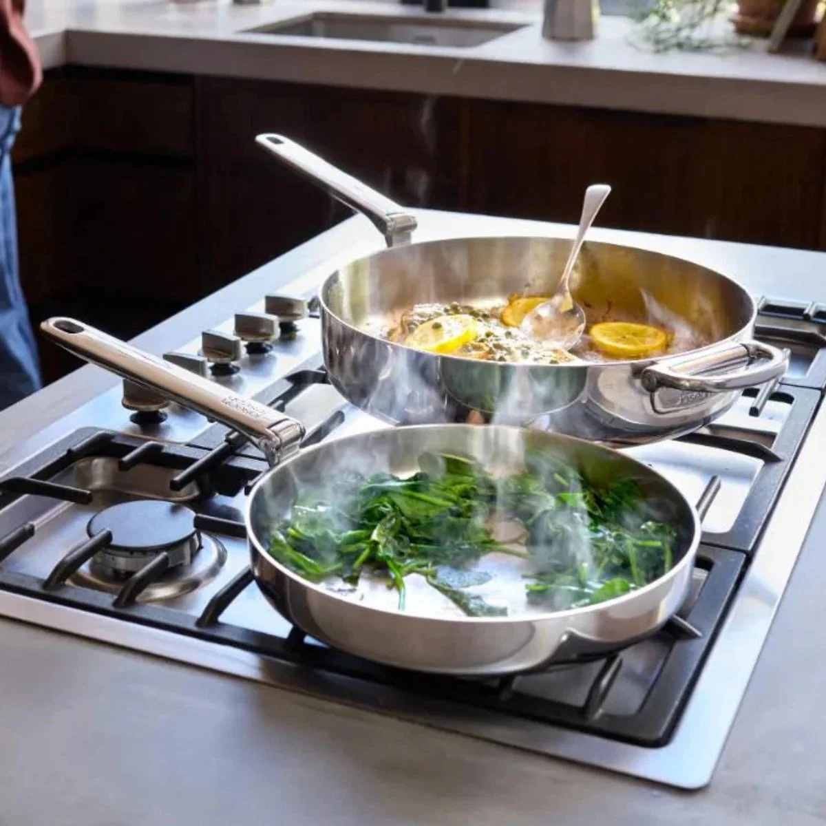 Sartén de acero inoxidable tricapa y con mango plegable Space Steel Joseph Joseph - Imagen 2