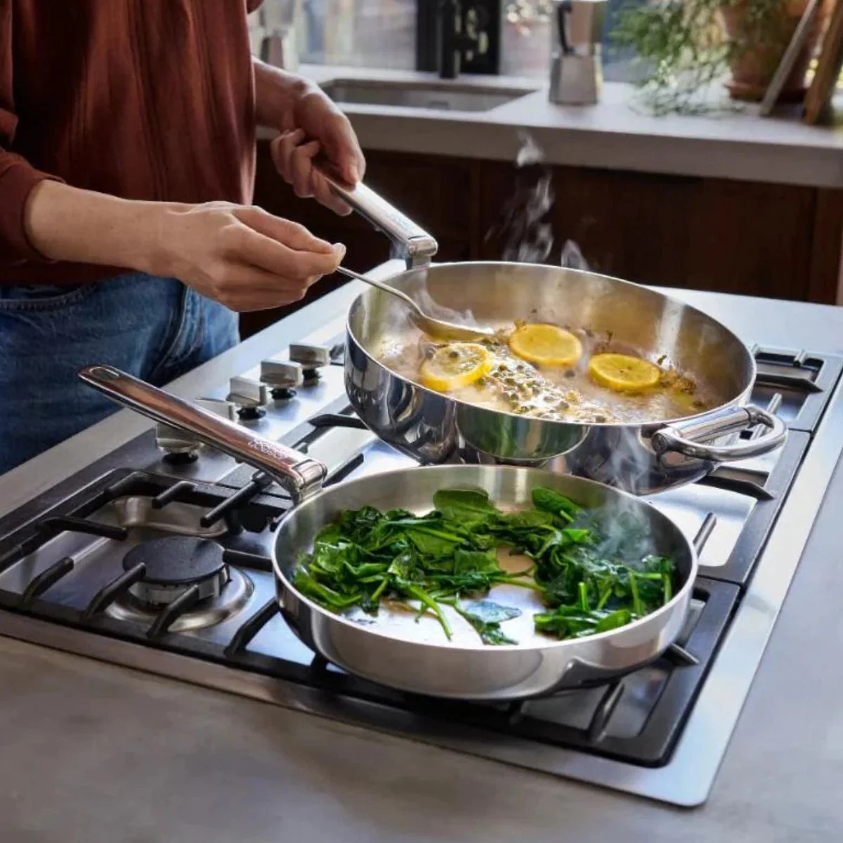 Sartén de acero inoxidable tricapa y con mango plegable Space Steel Joseph Joseph - Imagen 4