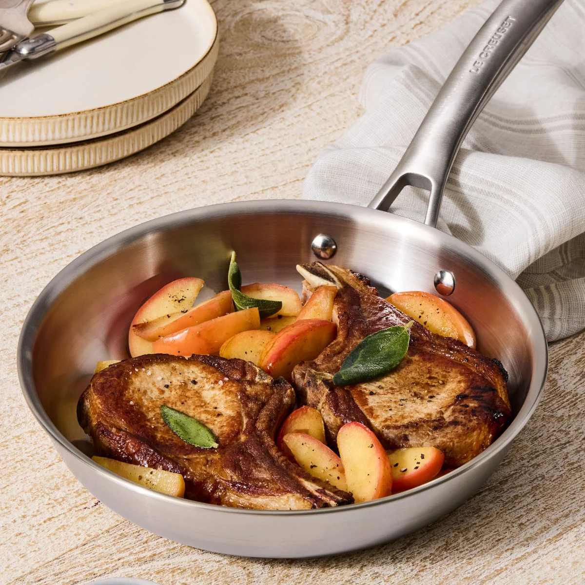 Sartén acero inoxidable tricapa Essential Le Creuset - Imagen 3