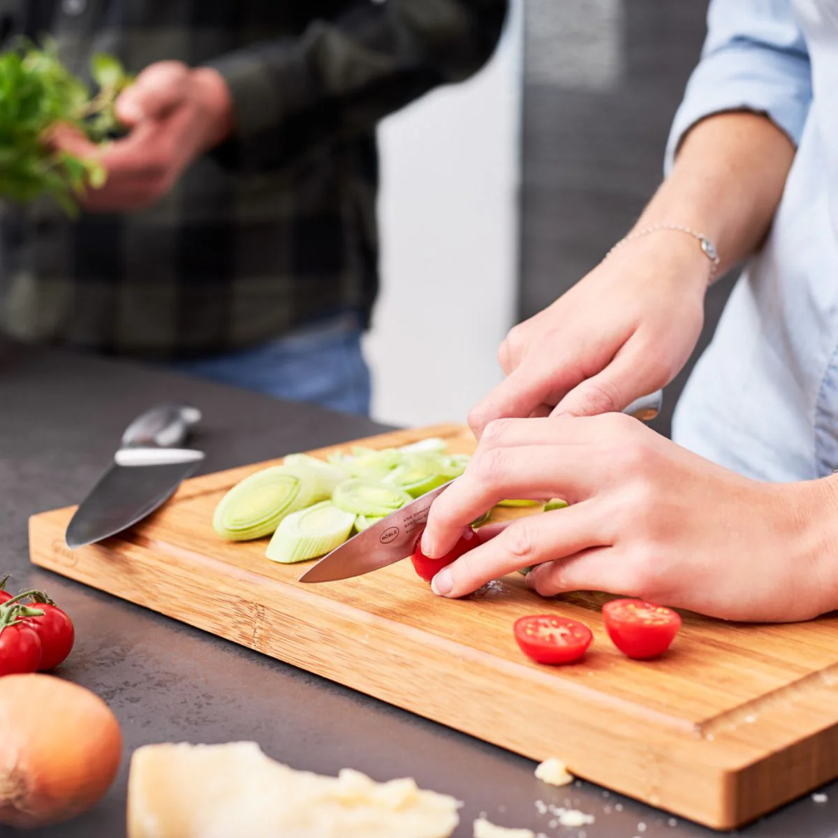 Tabla para cortar de bambú Basic Line Rösle - Imagen 2