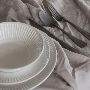 Plato cerámico Yolanda de Olsson & Jensen