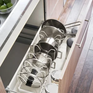 Organizador para tapas y sartenes extensible Yamazaki