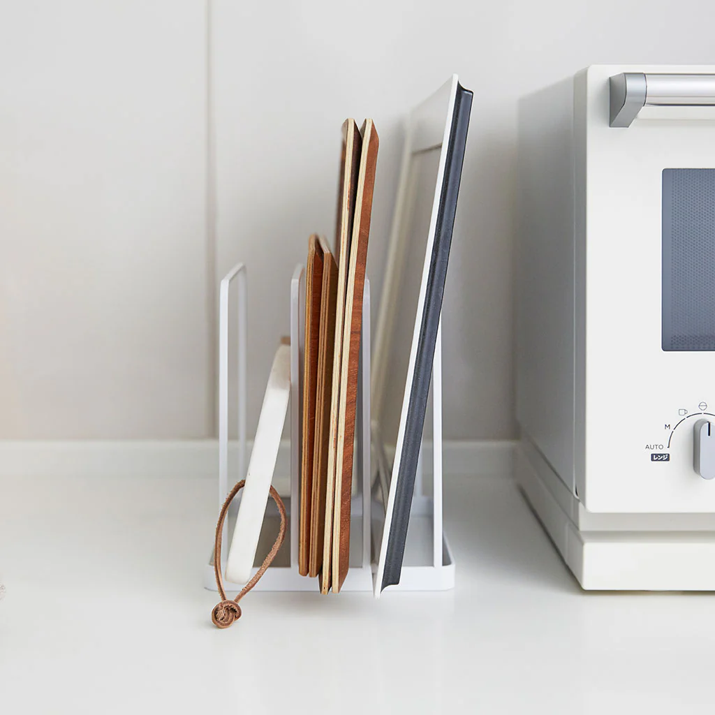 Soporte organizador para tablas y bandejas Yamazaki - Imagen 3