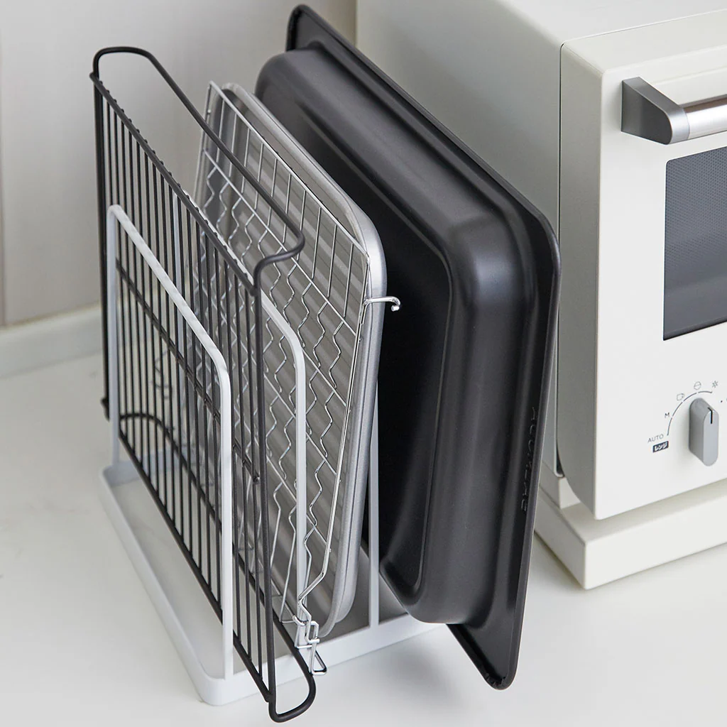 Soporte organizador para tablas y bandejas Yamazaki - Imagen 6