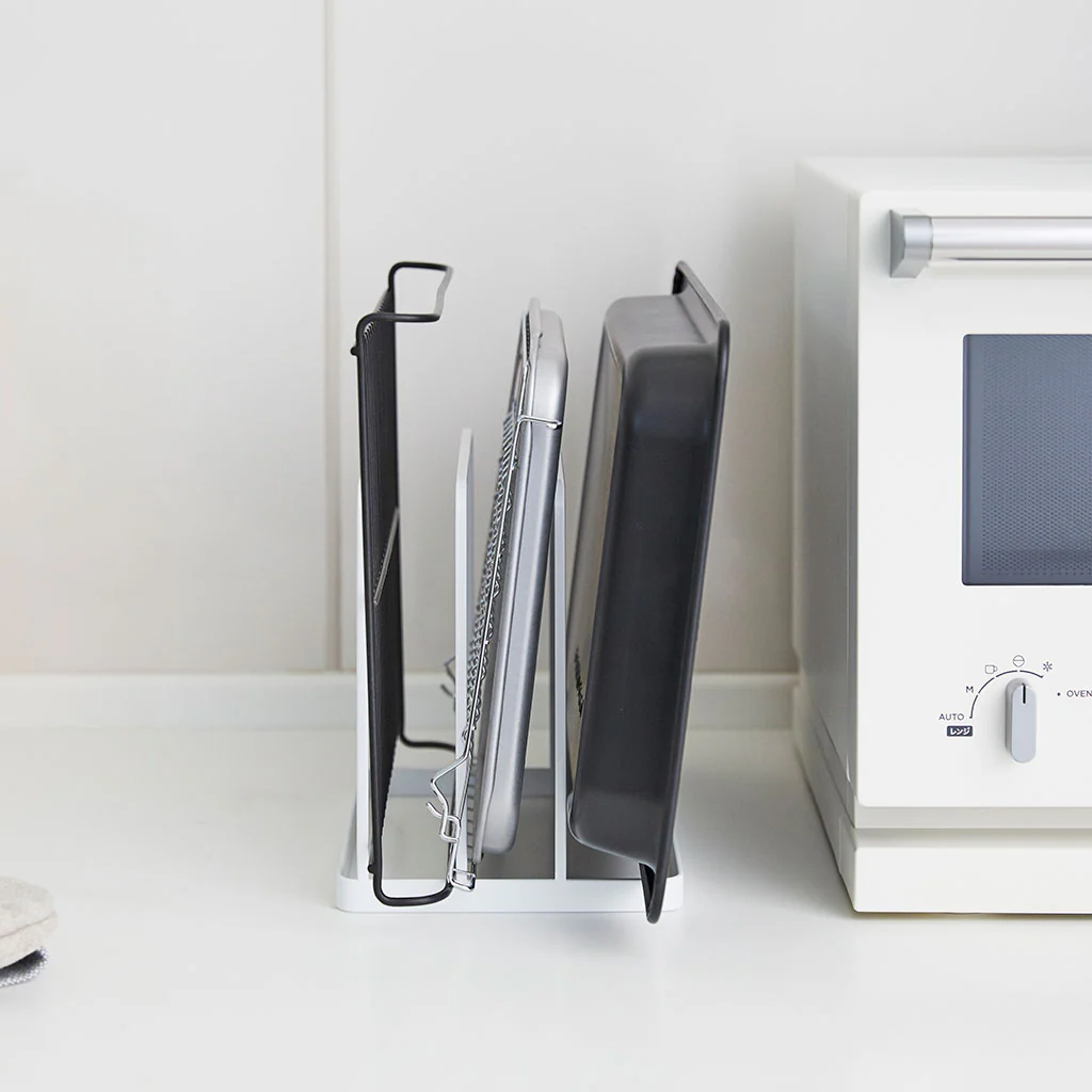 Soporte organizador para tablas y bandejas Yamazaki - Imagen 7