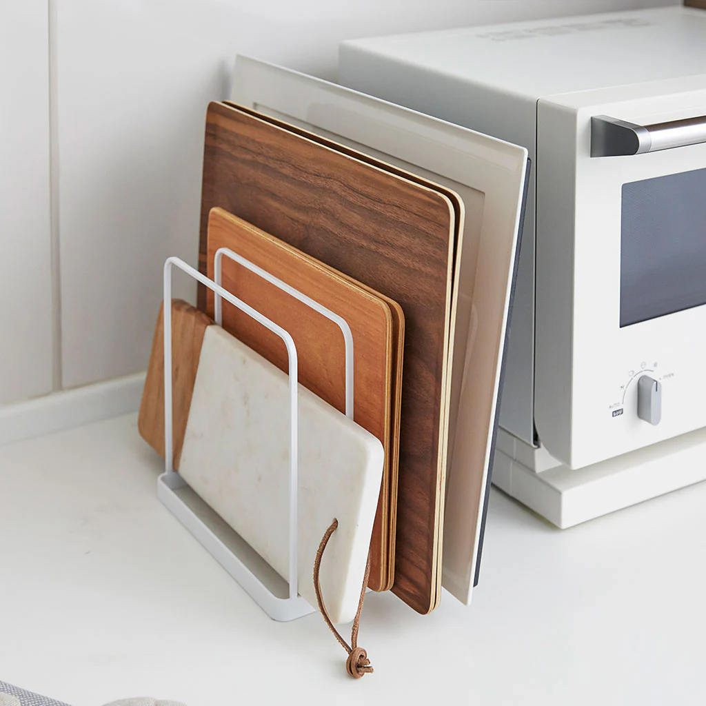 Soporte organizador para tablas y bandejas Yamazaki - Imagen 9