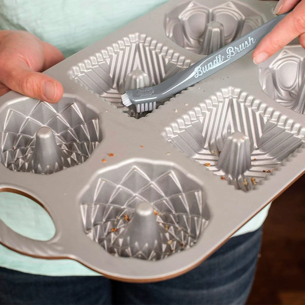 Cepillo limpiador para moldes bundt Nordic Ware - Imagen 2