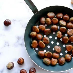 Sartén de hierro De Buyer para asar castañas 28cm