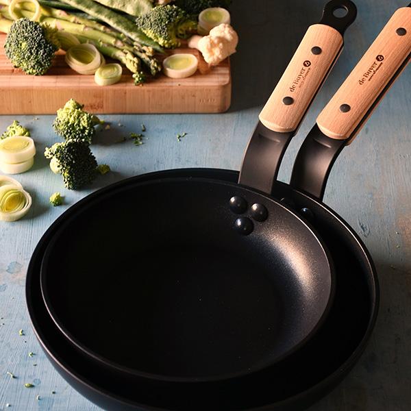 Sartén antiadherente Choc B Bois con mango de haya De Buyer - Imagen 3